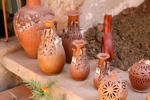 Avanos pottery display